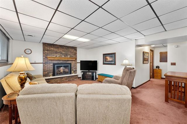 1413 E Hamilton Avenue, Eau Claire, WI 54701