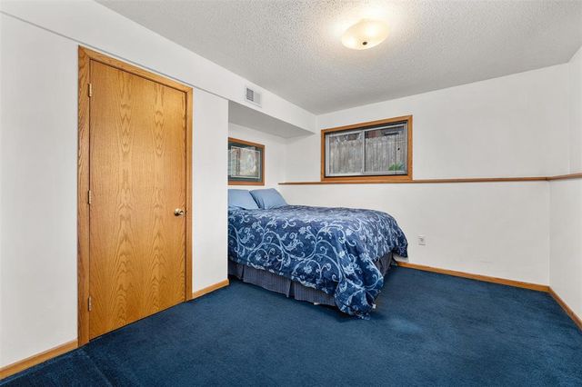 1413 E Hamilton Avenue, Eau Claire, WI 54701