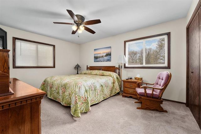 1413 E Hamilton Avenue, Eau Claire, WI 54701
