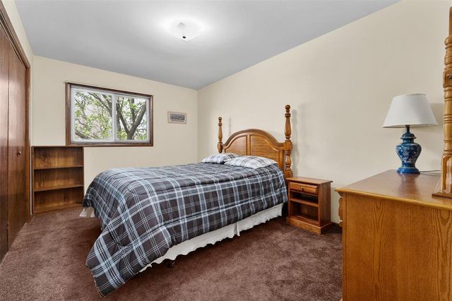 1413 E Hamilton Avenue, Eau Claire, WI 54701