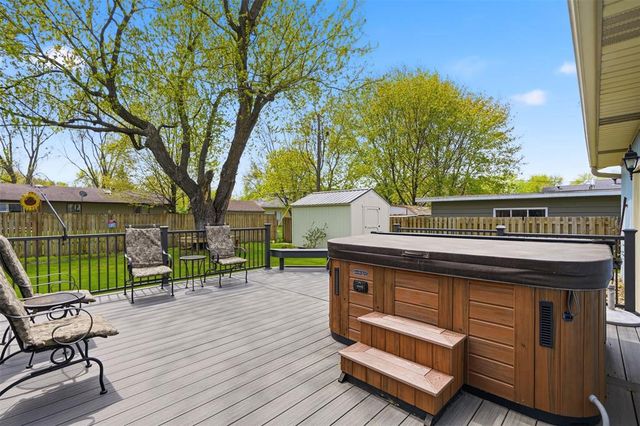 1413 E Hamilton Avenue, Eau Claire, WI 54701
