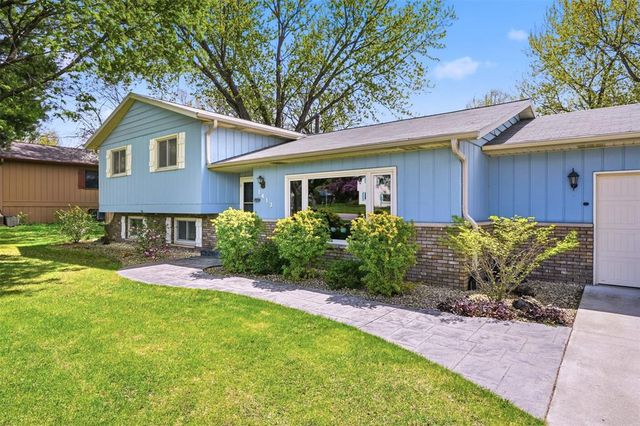 1413 E Hamilton Avenue, Eau Claire, WI 54701