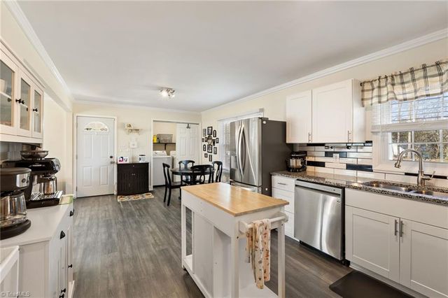 450 Black Lake Road, Thomasville, NC 27360