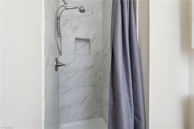 450 Black Lake Road, Thomasville, NC 27360