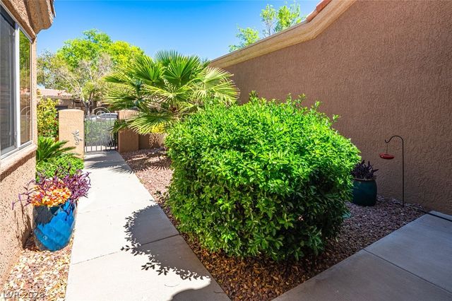 8605 Willowrich Drive, Las Vegas, NV 89134