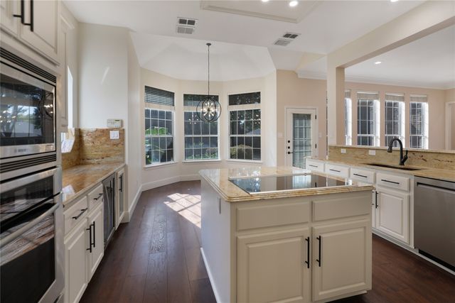 1308 Lakeway Drive, Southlake, TX 76092