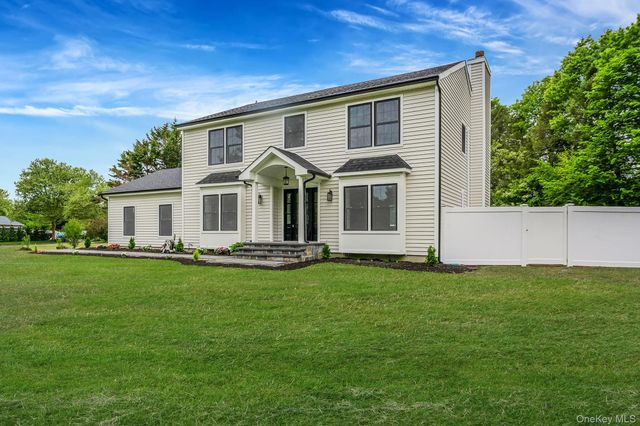189 Southfield Road, Baiting Hollow, NY 11933