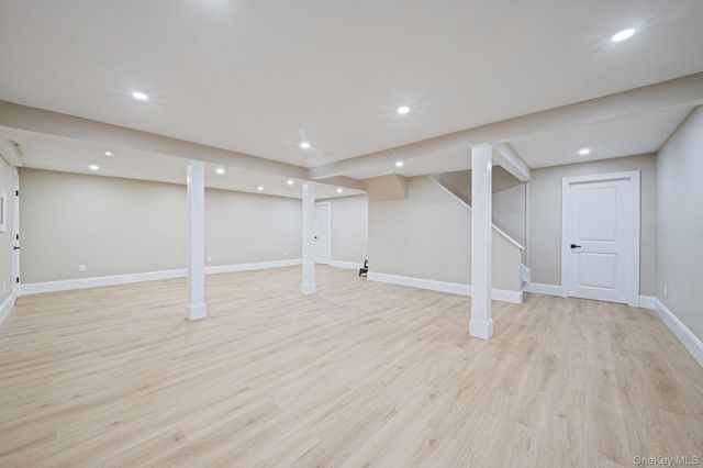 189 Southfield Road, Baiting Hollow, NY 11933