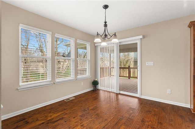 2724 S Woodbury Drive, Independence, MO 64055