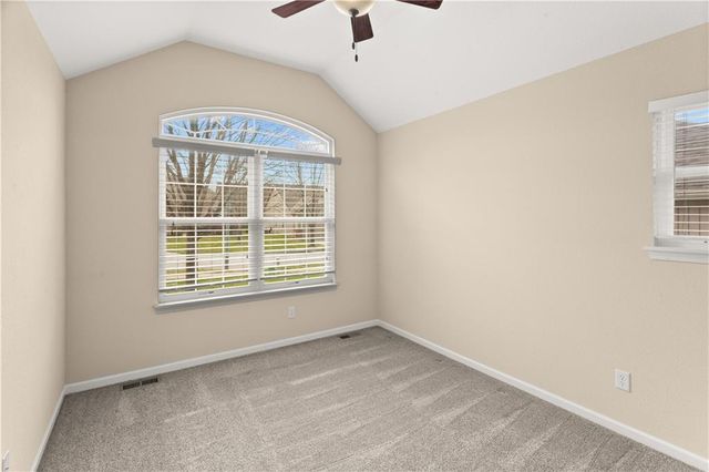 2724 S Woodbury Drive, Independence, MO 64055