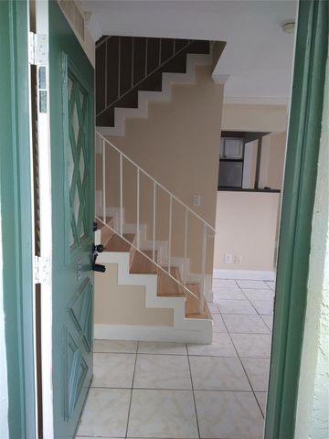 8903 NW 28th Drive B, Coral Springs, FL 33065