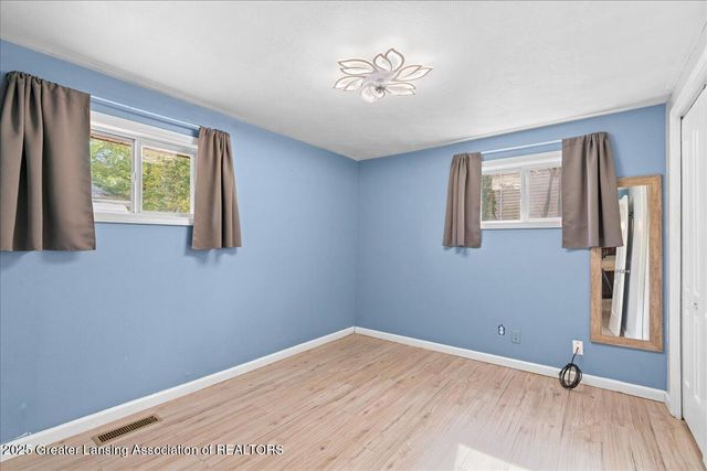 2360 Gilbert Road, Lansing, MI 48911