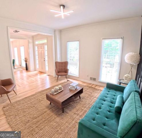 1952 Skidmore Circle, Lawrenceville, GA 30044