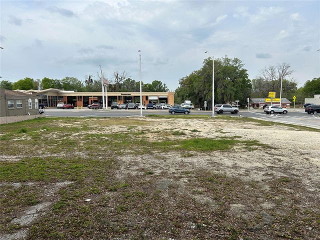 207 S PINE AVENUE, Ocala, FL 34471