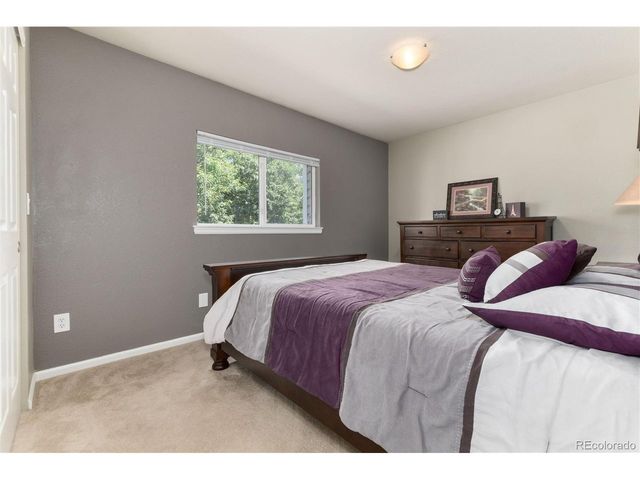 7831 S Kittredge Cir, Englewood, CO 80112