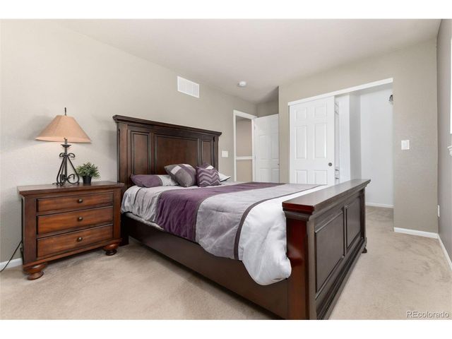 7831 S Kittredge Cir, Englewood, CO 80112