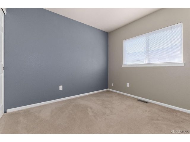 7831 S Kittredge Cir, Englewood, CO 80112