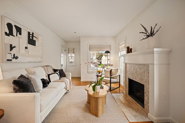 1038 Pomona Ave, Albany, CA 94706