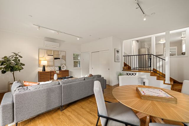 1038 Pomona Ave, Albany, CA 94706