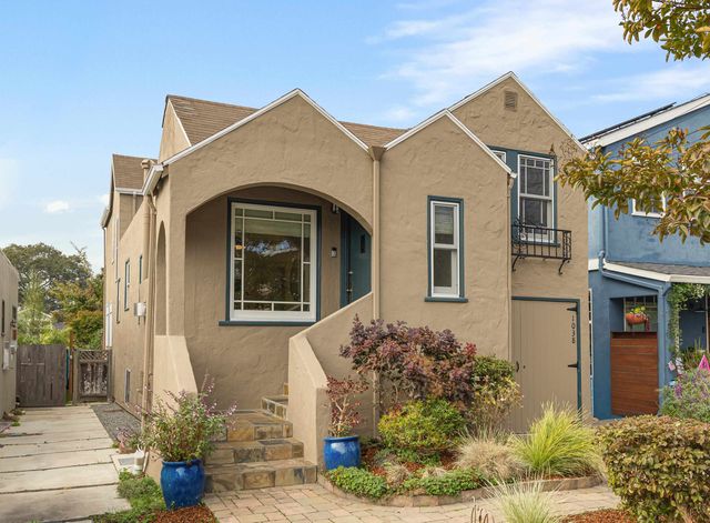 1038 Pomona Ave, Albany, CA 94706
