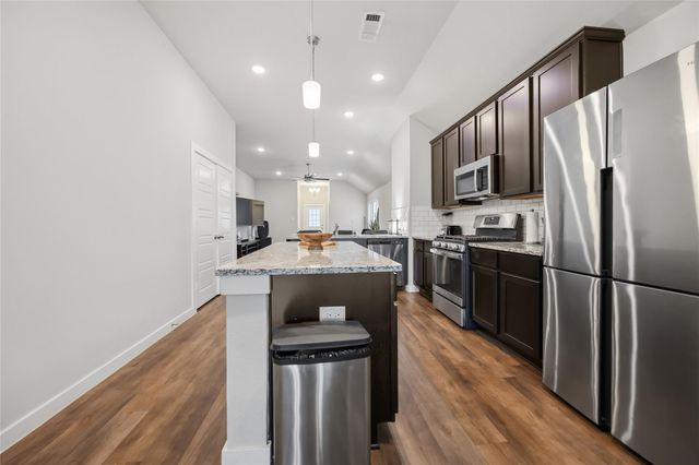 8118 Royal Breeze Drive, Cypress, TX 77433