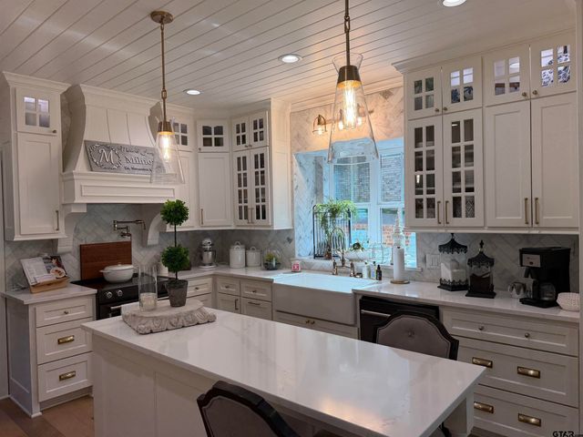 3204 Lake Forest Dr., Tyler, TX 75707