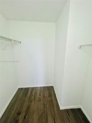 3100 W Rolling Hills Cir 310, Davie, FL 33328