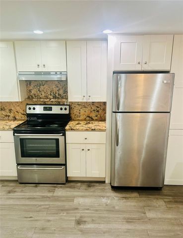 3100 W Rolling Hills Cir 310, Davie, FL 33328