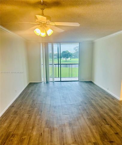 3100 W Rolling Hills Cir 310, Davie, FL 33328