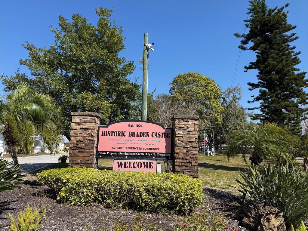 9 PONCE DE LEON STREET, Bradenton, FL 34208