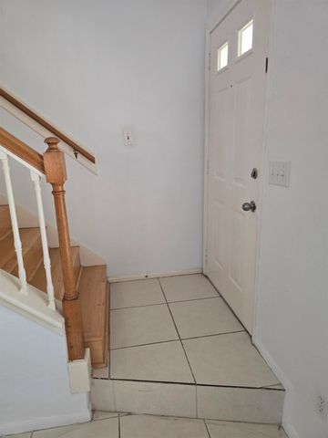 7575 Cambridge Street 704, Houston, TX 77054