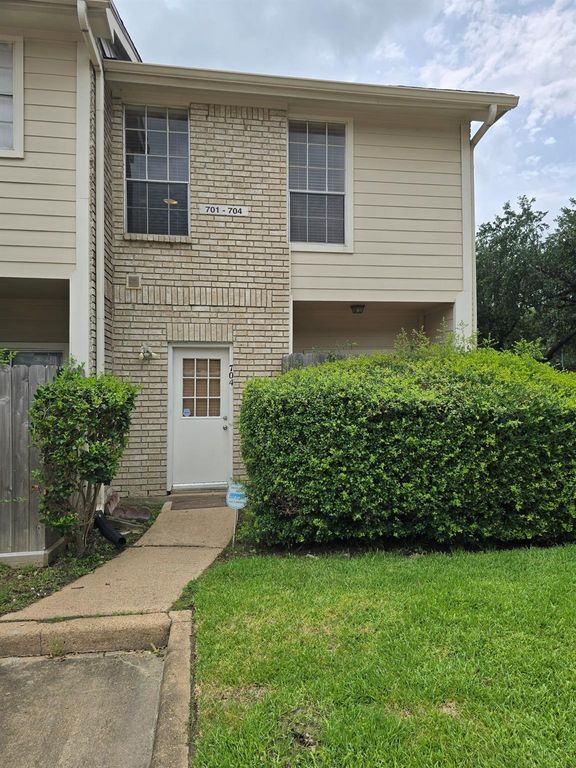 7575 Cambridge Street 704, Houston, TX 77054