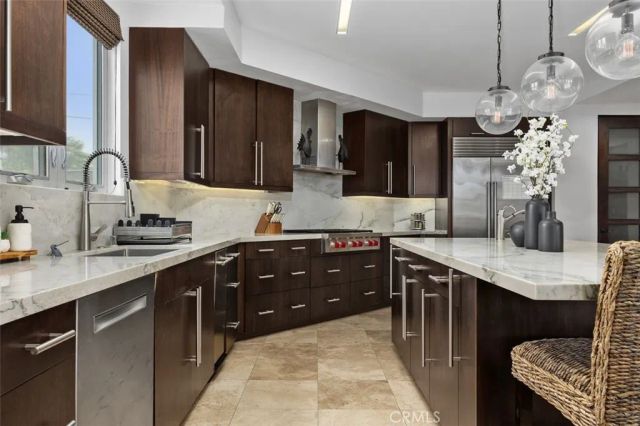 5390 Carlsbad Boulevard, Carlsbad, CA 92008