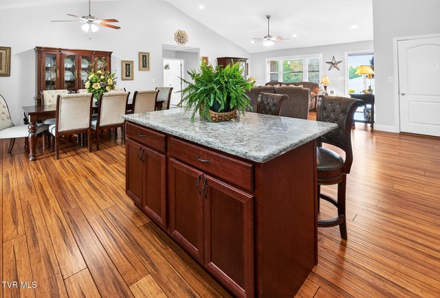 410 Garden Meadow Drive, Greeneville, TN 37745