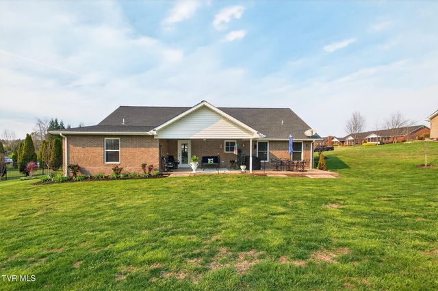 410 Garden Meadow Drive, Greeneville, TN 37745
