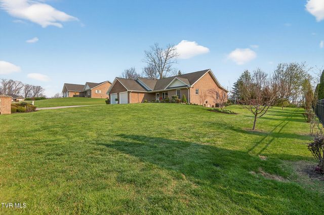 410 Garden Meadow Drive, Greeneville, TN 37745