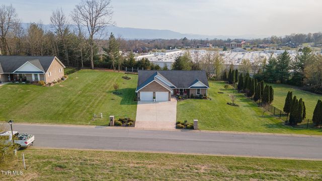 410 Garden Meadow Drive, Greeneville, TN 37745