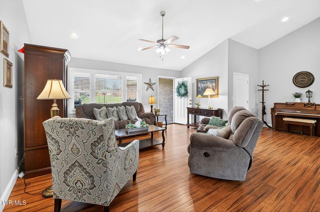 410 Garden Meadow Drive, Greeneville, TN 37745