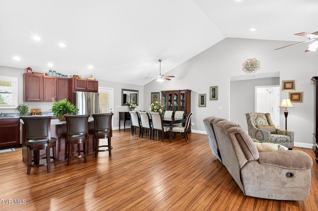 410 Garden Meadow Drive, Greeneville, TN 37745