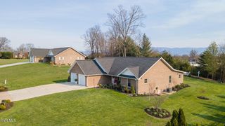 410 Garden Meadow Drive, Greeneville, TN 37745