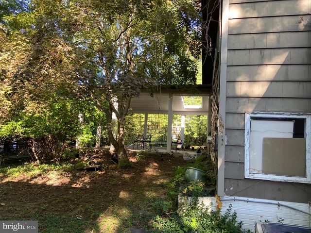 805 HARSTON LN, Erdenheim, PA 19038