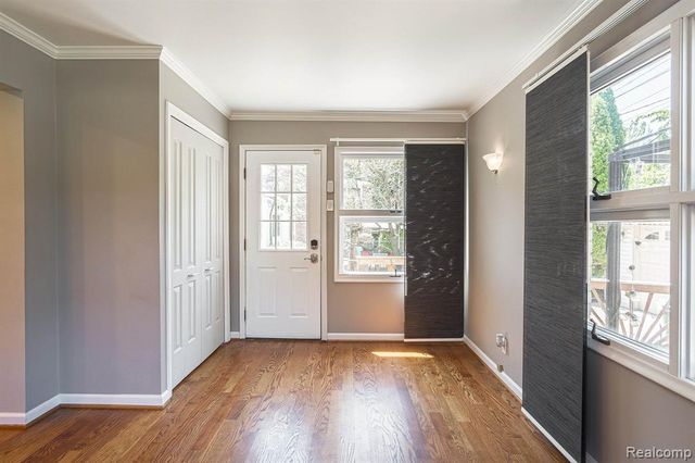 1682 Sherwood Court, Dearborn, MI 48124