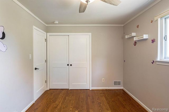 1682 Sherwood Court, Dearborn, MI 48124