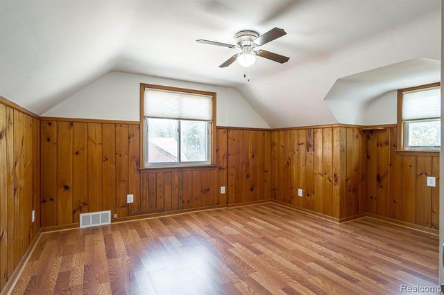 1682 Sherwood Court, Dearborn, MI 48124