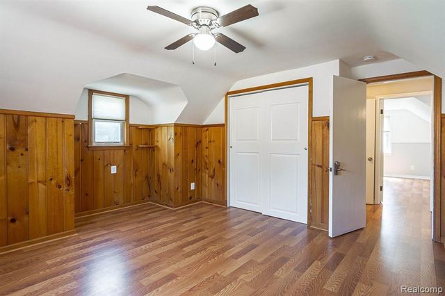 1682 Sherwood Court, Dearborn, MI 48124