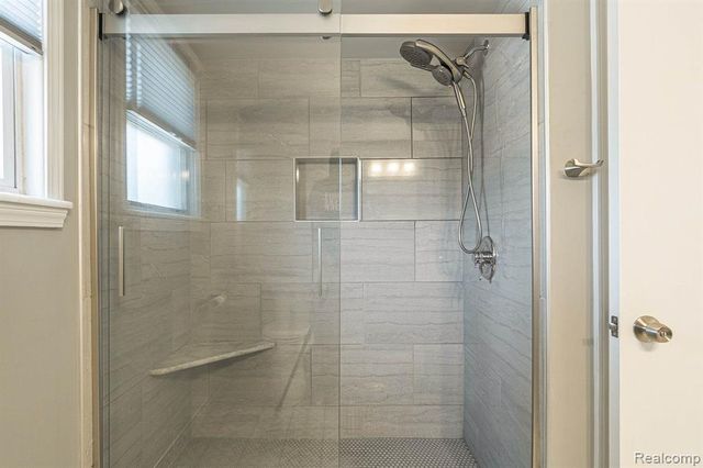1682 Sherwood Court, Dearborn, MI 48124