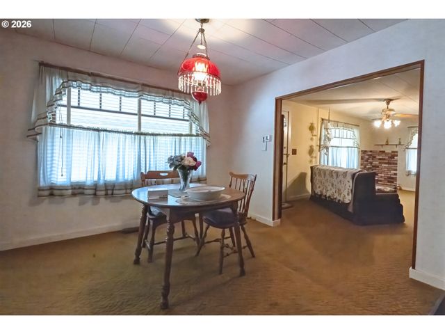 4905 Se 122ND Ave, Portland, OR 97236