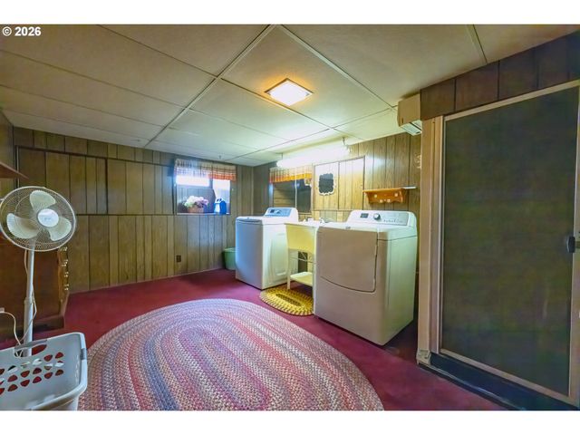 4905 Se 122ND Ave, Portland, OR 97236