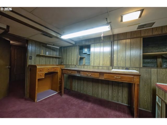 4905 Se 122ND Ave, Portland, OR 97236