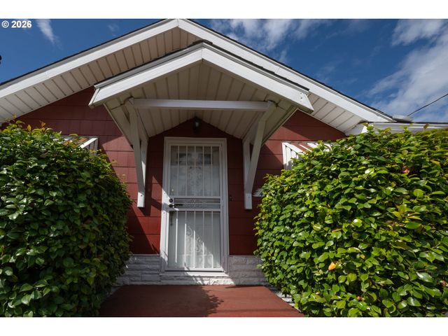 4905 Se 122ND Ave, Portland, OR 97236